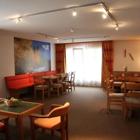 מלון Therme 51° Physio & 4*