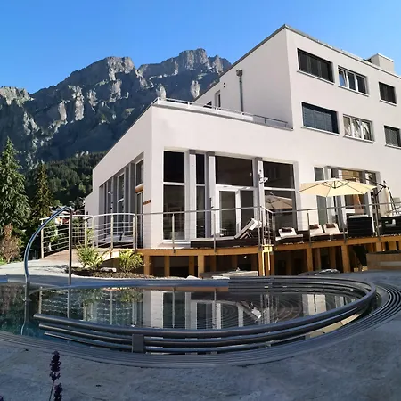 Therme 51° Physio & Hotell
