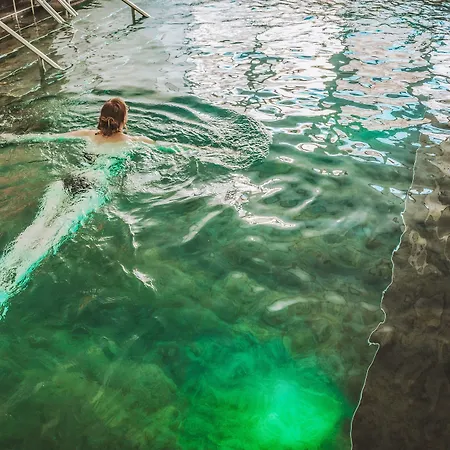 Therme 51° Physio & Hotell