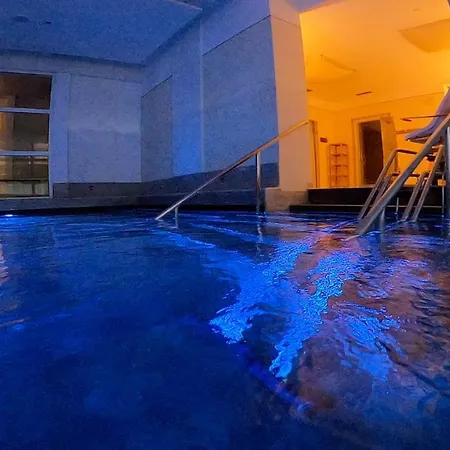 Therme 51° Physio & Hotell 4*