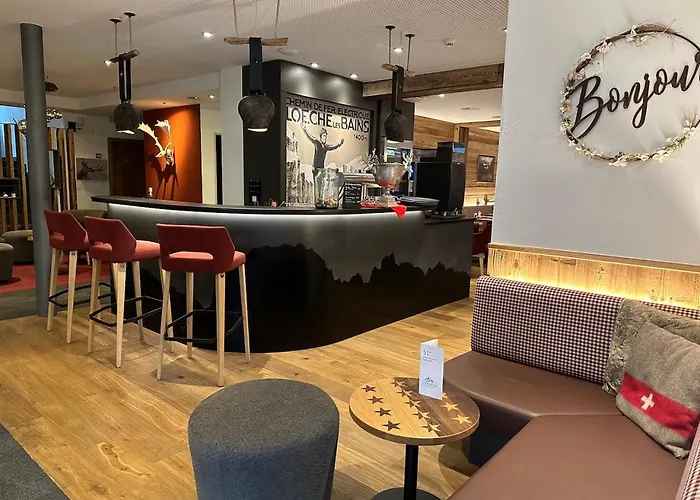 Therme 51° Physio & מלון 4*