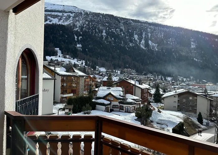 Therme 51° Physio & מלון 4*