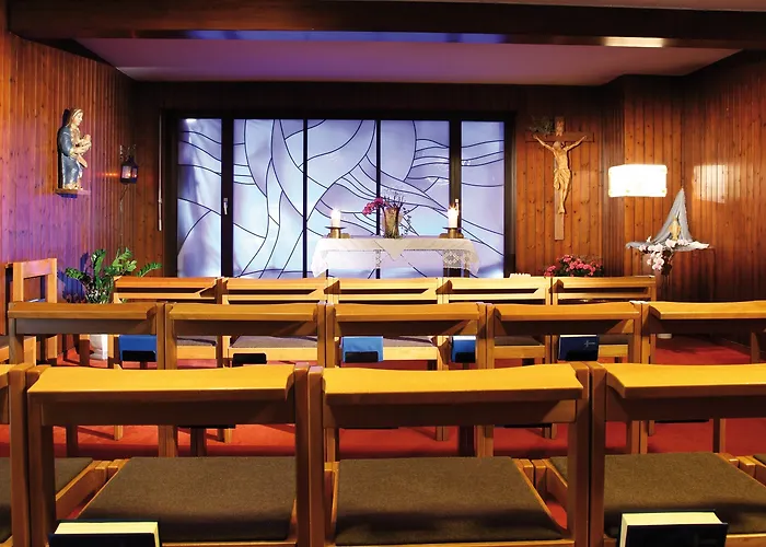 מלון Therme 51° Physio & 4*