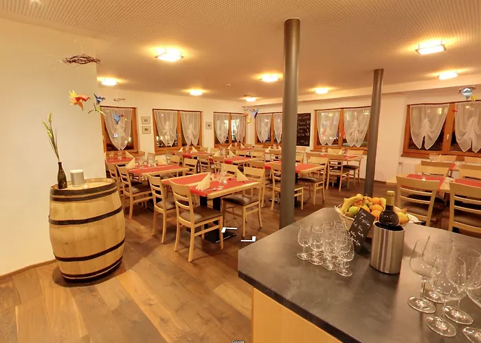 Therme 51° Physio & מלון 4*